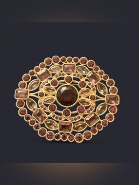Vintage Monet Openwork Brooch – Radiant Gold-Tone with Glowing Glass Stones